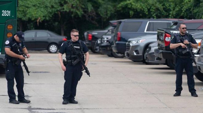 États-Unis, une fusillade à Philadelphie : c’est maintenant la chasse à l’homme.