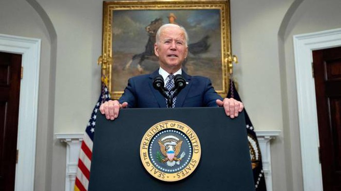 Biden signe un décret pour garantir le droit à l’avortement aux États-Unis